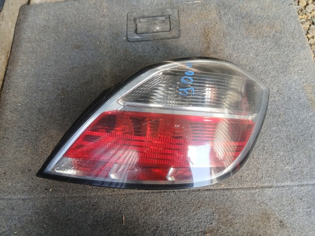 9000 Opel H astra 2006-2014 Lámpa , Fényszóró Használt sima  Jobb hátsó