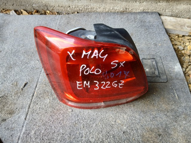 09017 Volkswagen Polo 2009-2015 Lámpa , Fényszóró Használt Bal hátsó