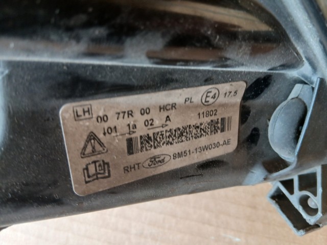 10022 Ford Focus 2008-2011 Lámpa , Fényszóró Használt sima Bal első 