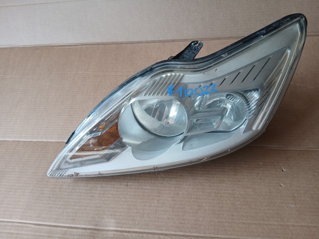 10022 Ford Focus 2008-2011 Lámpa , Fényszóró Használt sima Bal első 