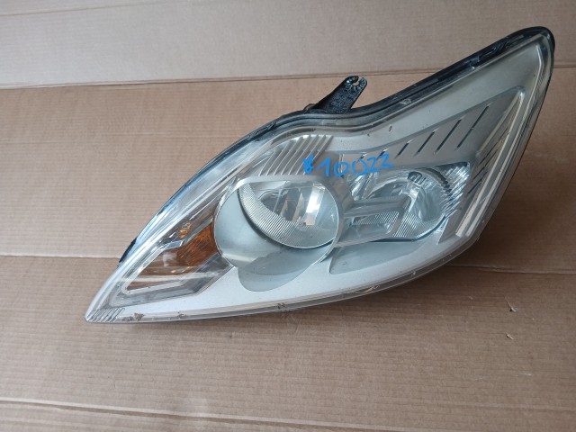10022 Ford Focus 2008-2011 Lámpa , Fényszóró Használt sima Bal első 