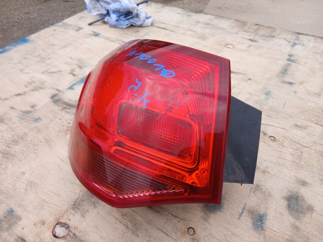 10010 Opel Astra J 2009-2015 Lámpa , Fényszóró Használt Bal hátsó külső