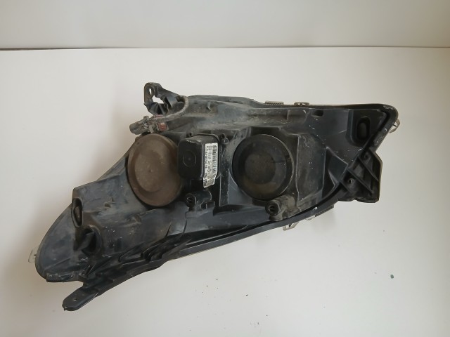 10144 Opel H astra 2004-2014 Lámpa , Fényszóró Használt Jobb első Hella