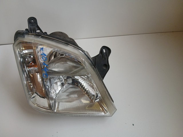10140 Opel Meriva A 2003-2010 Lámpa , Fényszóró Használt Jobb első