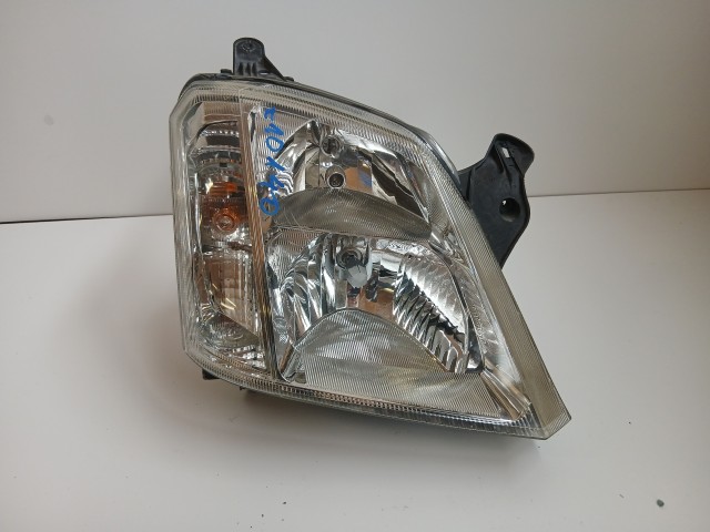 10140 Opel Meriva A 2003-2010 Lámpa , Fényszóró Használt Jobb első