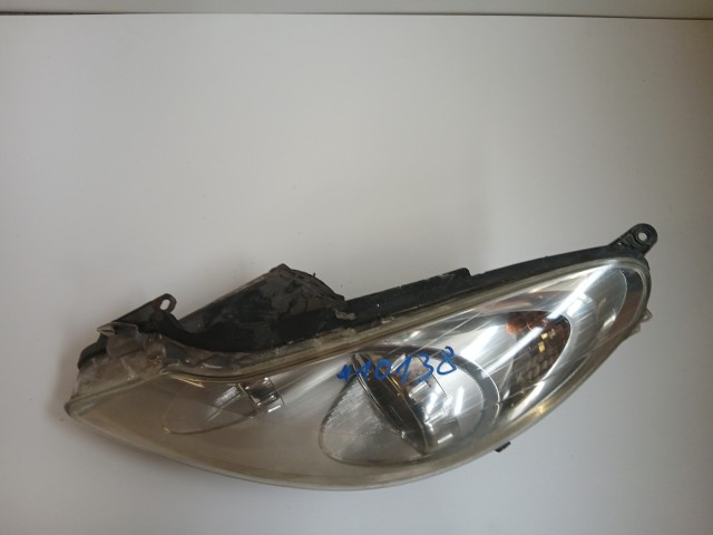 10138 Opel Corsa D 2006-2014 Lámpa , Fényszóró Használt Bal első 