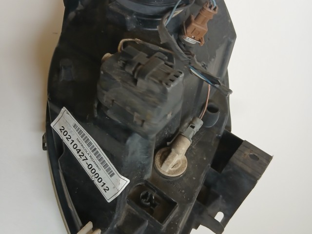 10132 Renault Kangoo 2008 Lámpa , Fényszóró Használt Jobb első