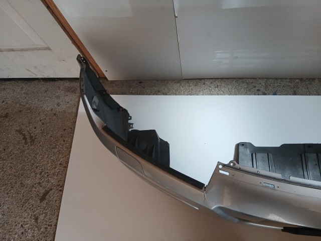 10120 Opel H astra 2004-2006 Lökhárító Használt első Ezüst Z157