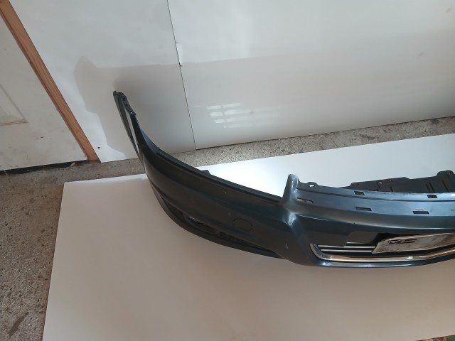 10118 Opel H astra 2006-2014 Lökhárító Használt első Metrokék Z168