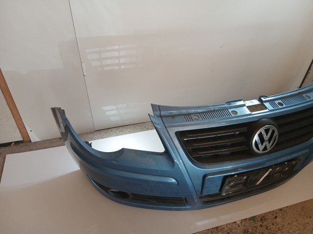 10117 Volkswagen Polo 2003-2009 Lökhárító Használt első Kék 
