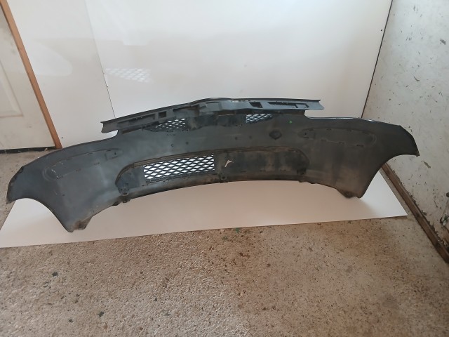 10116 Toyota Aygo 2005-2014 2005-2014 Lökhárító Használt első Fekete 