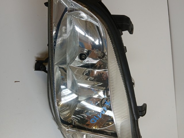 10110 Opel Zafira A 1999-2005 1999-2005 Lámpa , Fényszóró Használt Bal első 