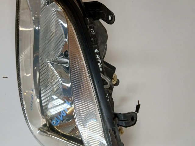 10110 Opel Zafira A 1999-2005 1999-2005 Lámpa , Fényszóró Használt Bal első 