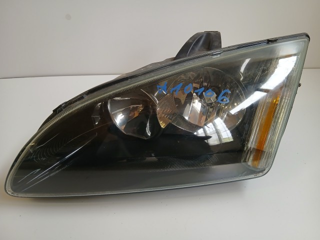 10106 Ford Focus II. 2004-2011 Lámpa , Fényszóró Használt Bal első 