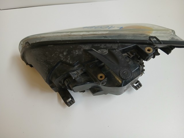 10104 Ford Focus II. 2004-2011 Lámpa , Fényszóró Használt Jobb első