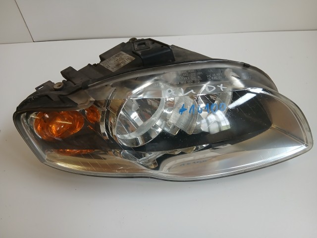 10100 Audi A4 B7 2004-2008 Lámpa , Fényszóró Használt Jobb első