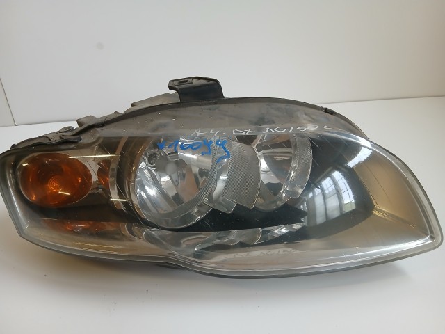 10099 Audi A4 B7 2004-2008 Lámpa , Fényszóró Használt Jobb első