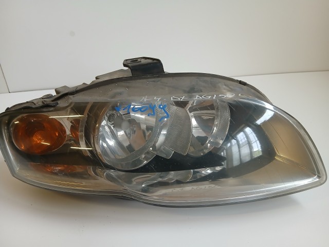 10099 Audi A4 B7 2004-2008 Lámpa , Fényszóró Használt Jobb első