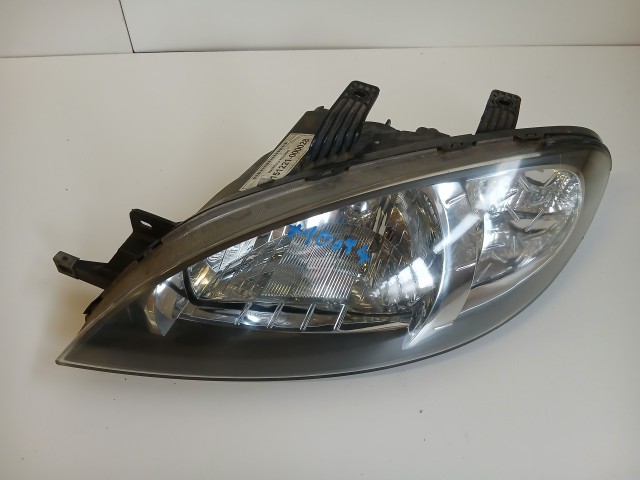 10194 Chevrolet Lacetti 2004-2008 Lámpa , Fényszóró Használt Bal első 