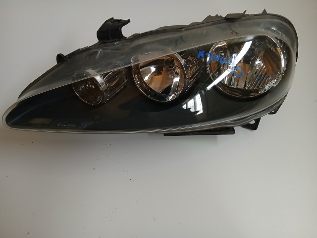 10090 Alfa Romeo 147 2000-2010 Lámpa , Fényszóró Használt Bal első 