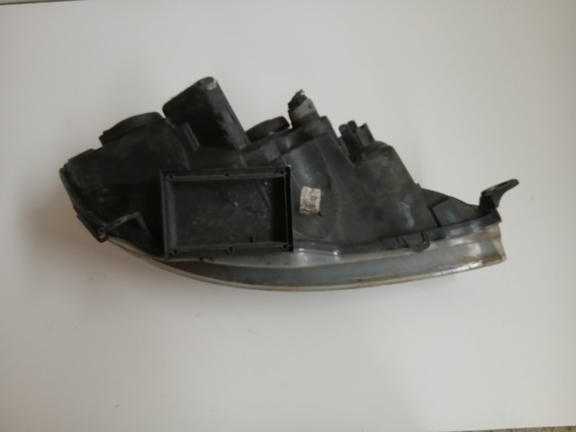 10089 Alfa Romeo 147 2000-2010 Lámpa , Fényszóró Használt Bal első 