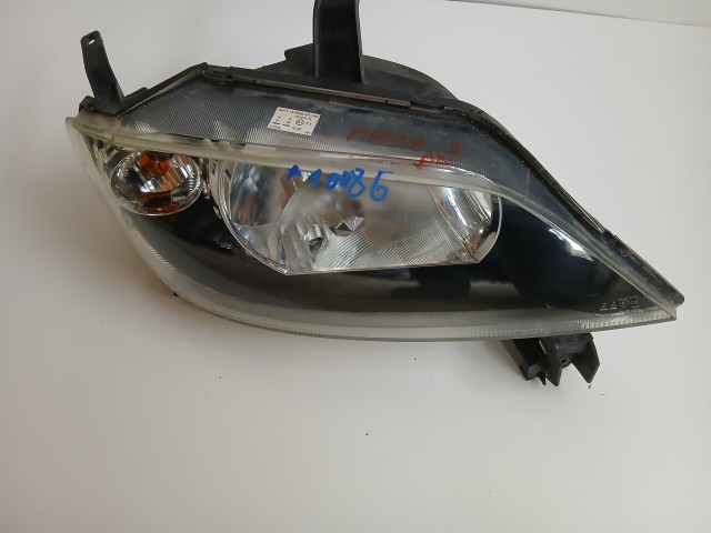 10086 Mazda 2es 2006-2012 Lámpa , Fényszóró Használt Jobb első