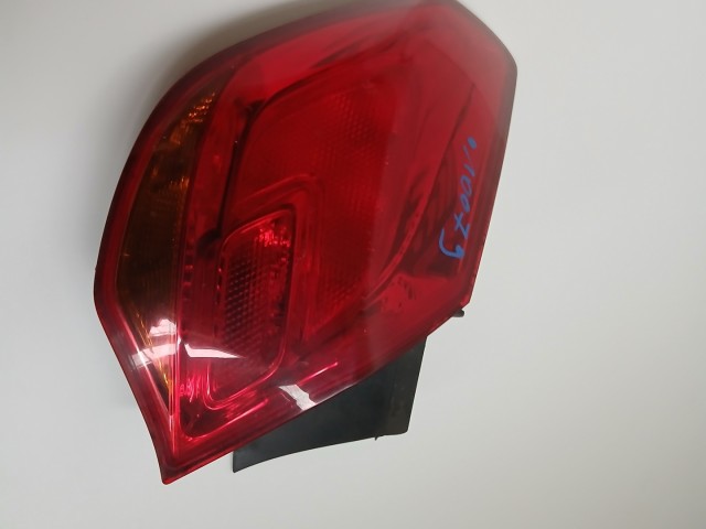 10079 Opel Astra J 2009-2015 Lámpa , Fényszóró Használt Bal hátsó