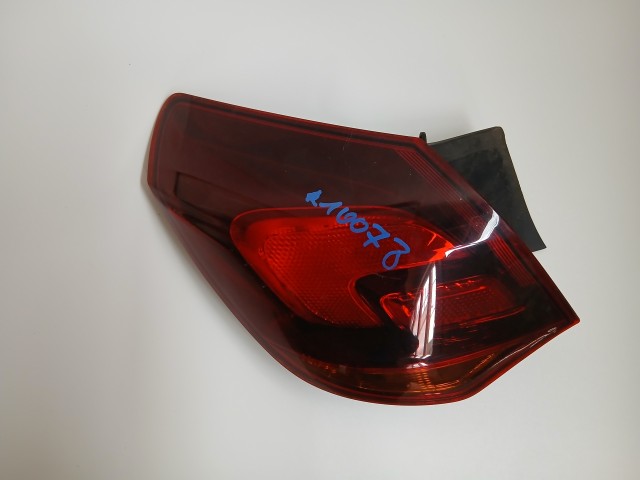 10078 Opel Astra J 2009-2015 Lámpa , Fényszóró Használt Bal hátsó