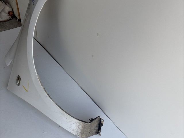 10163 Opel Corsa E 2014- 2014 Sárvédő Használt Jobb első Fehér Z40R