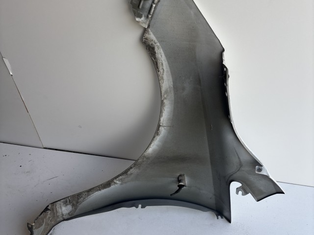 10163 Opel Corsa E 2014- 2014 Sárvédő Használt Jobb első Fehér Z40R