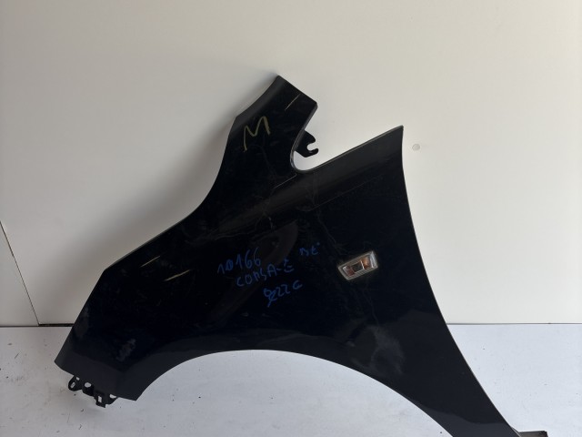 10166 Opel Corsa E 2014- 2014 Sárvédő Használt Bal első Fekete Y22c
