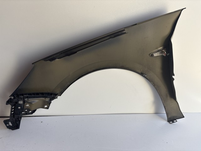 10174 Opel Astra K 2015 Sárvédő Használt Jobb első Fekete Z190