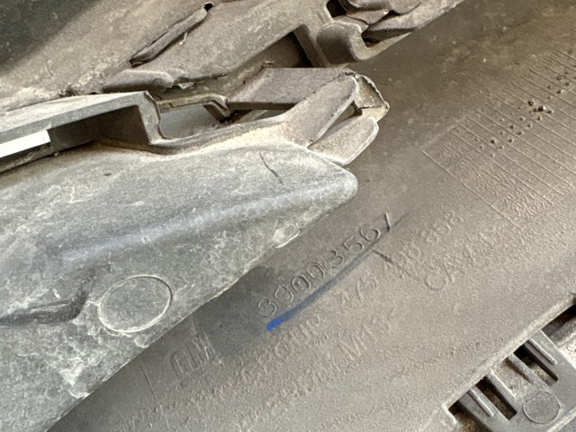 10203 Opel Corsa E 2014- 2014 Lökhárító Használt első Fekete Z22c
