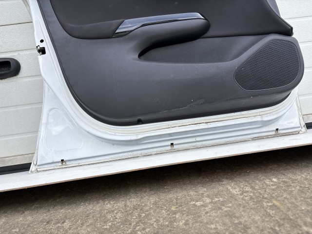 10209 Opel Corsa E 2014- 2014 Ajtó Használt Bal első Fehér 