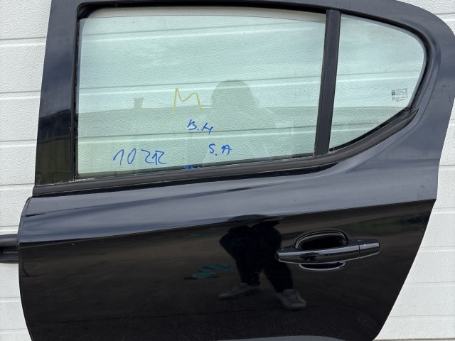 10212 Opel Corsa E 2014- 2014 Ajtó Használt Bal hátsó Fekete Z22c