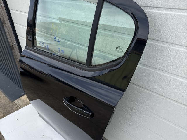 10212 Opel Corsa E 2014- 2014 Ajtó Használt Bal hátsó Fekete Z22c