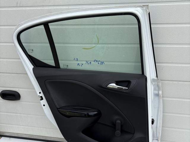 10213 Opel Corsa E 2014- 2014 Ajtó Használt Bal hátsó Fehér 