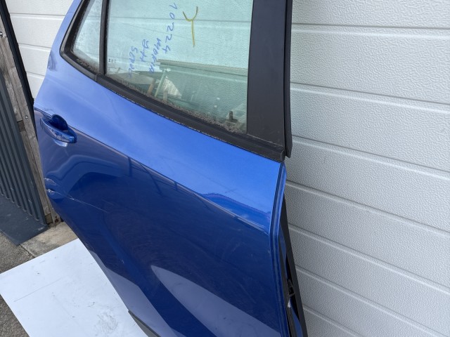 10224 Opel Mokka 2012 Ajtó Használt Jobb hátsó Kék 
