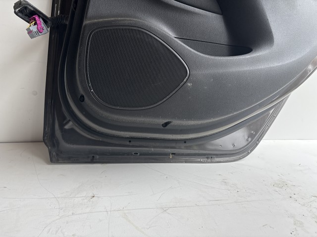 10230 Opel Astra K 2015 Ajtó Használt Jobb hátsó Grafit Z295