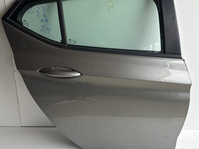 10231 Opel Astra K 2015 Ajtó Használt Jobb hátsó Szürke 