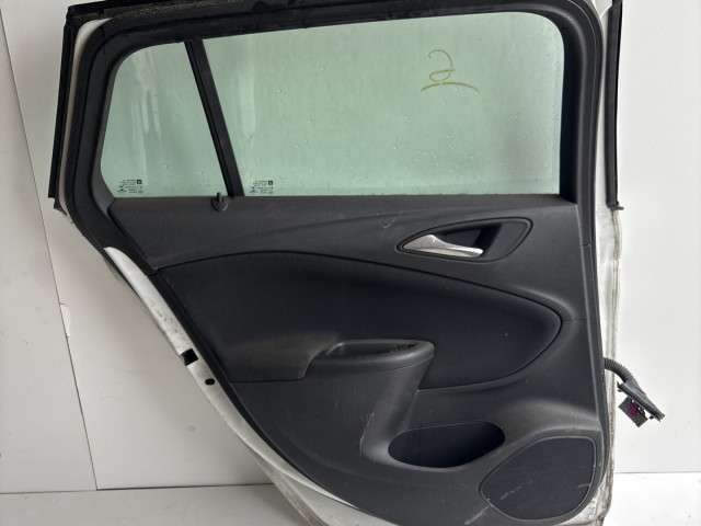 10233 Opel Astra K 2015 Ajtó Használt Bal hátsó Fehér Z40r