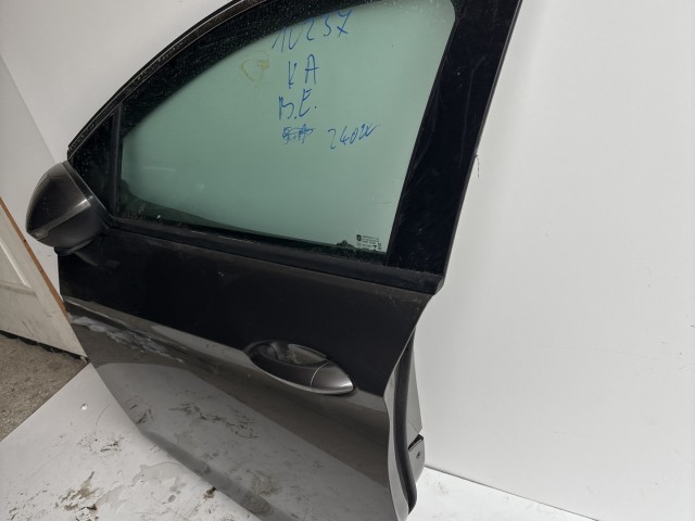 10237 Opel Astra K 2015 Ajtó Használt Bal első Grafit Z40w
