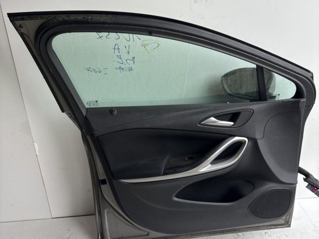 10237 Opel Astra K 2015 Ajtó Használt Bal első Grafit Z40w