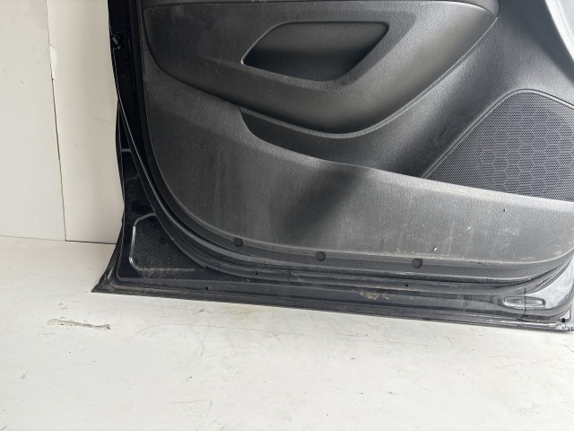 10241 Opel Mokka 2012 Ajtó Használt Bal első Fekete Z22c