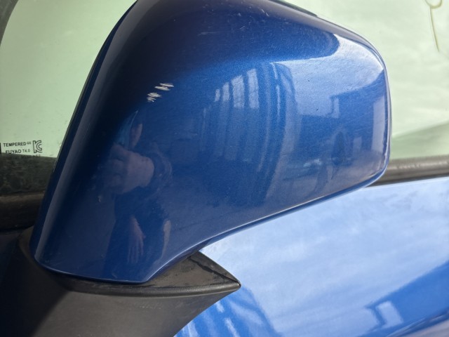 10242 Opel Mokka 2012 Ajtó Használt Bal első Kék sérült 