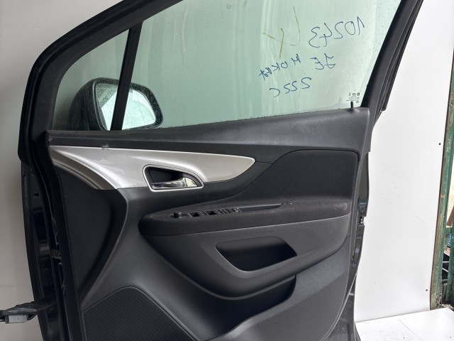 10243 Opel Mokka 2012 Ajtó Használt Jobb első Fekete Z22c
