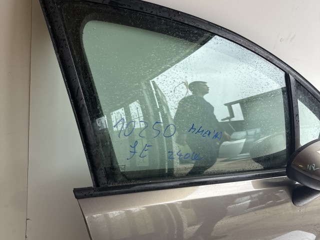 10250 Opel Meriva B 2010-2017 Ajtó Használt Jobb első Ezüst Z40w