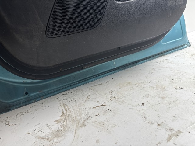 10252 Opel Meriva B 2010-2017 Ajtó Használt Jobb első Kék 