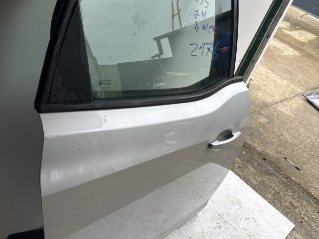 10255 Opel Meriva B 2010-2017 Ajtó Használt Jobb hátsó Ezüst Z176