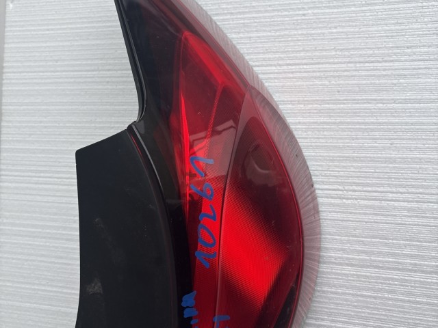 10261 Opel Zafira C 2011 Lámpa , Fényszóró Használt  Jobb hátsó